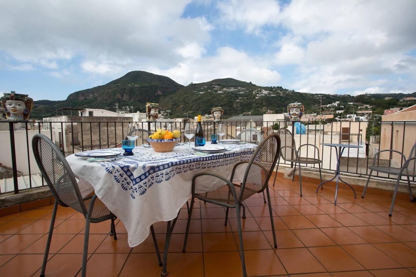 Casa Anna Con Terrazzo, Lipari Lejlighed Eksteriør billede